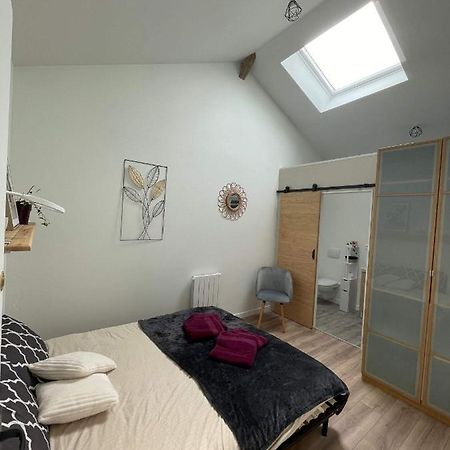 Les Iris - Chambre Erable Avanton Bagian luar foto