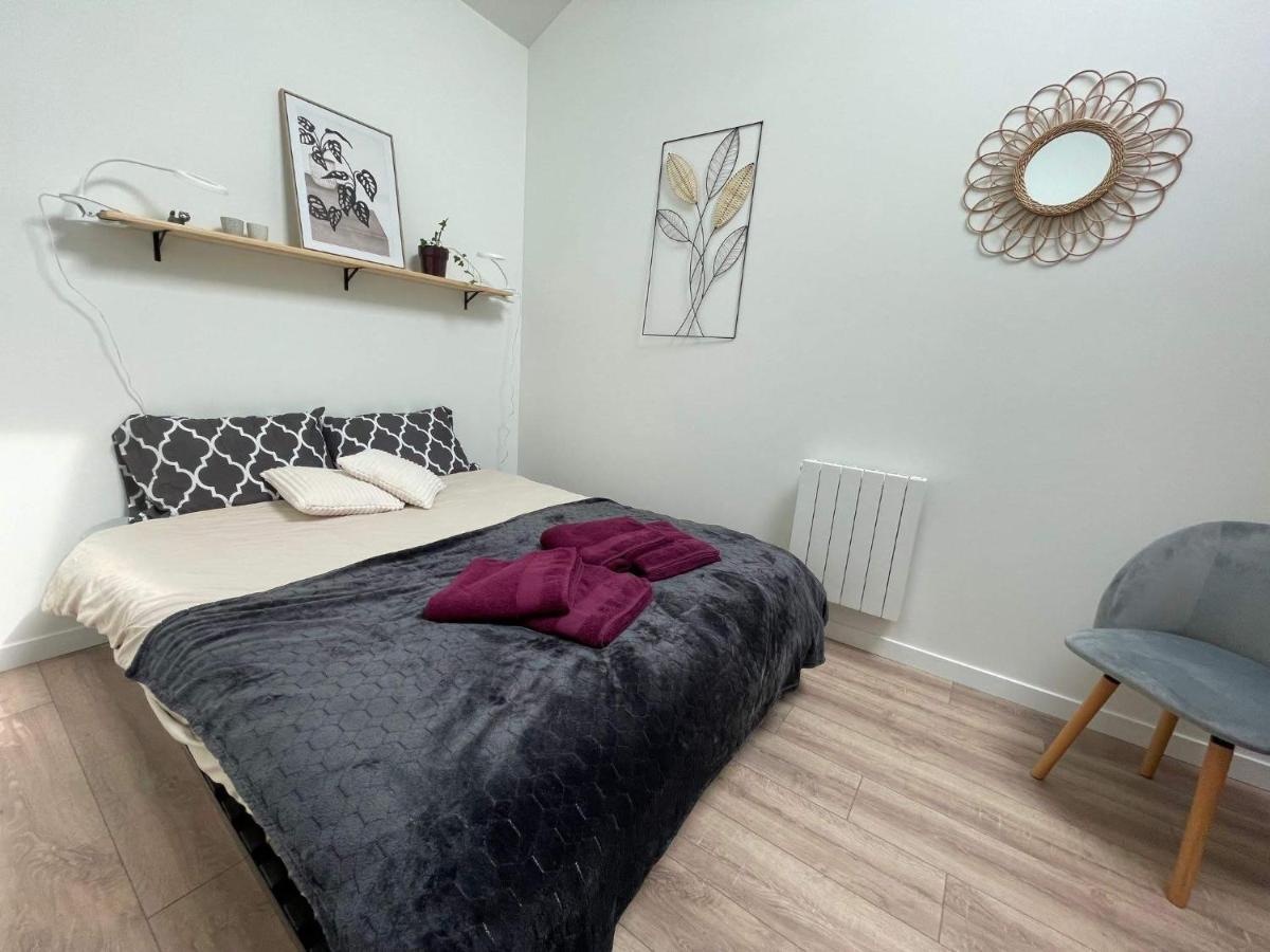 Les Iris - Chambre Erable Avanton Bagian luar foto